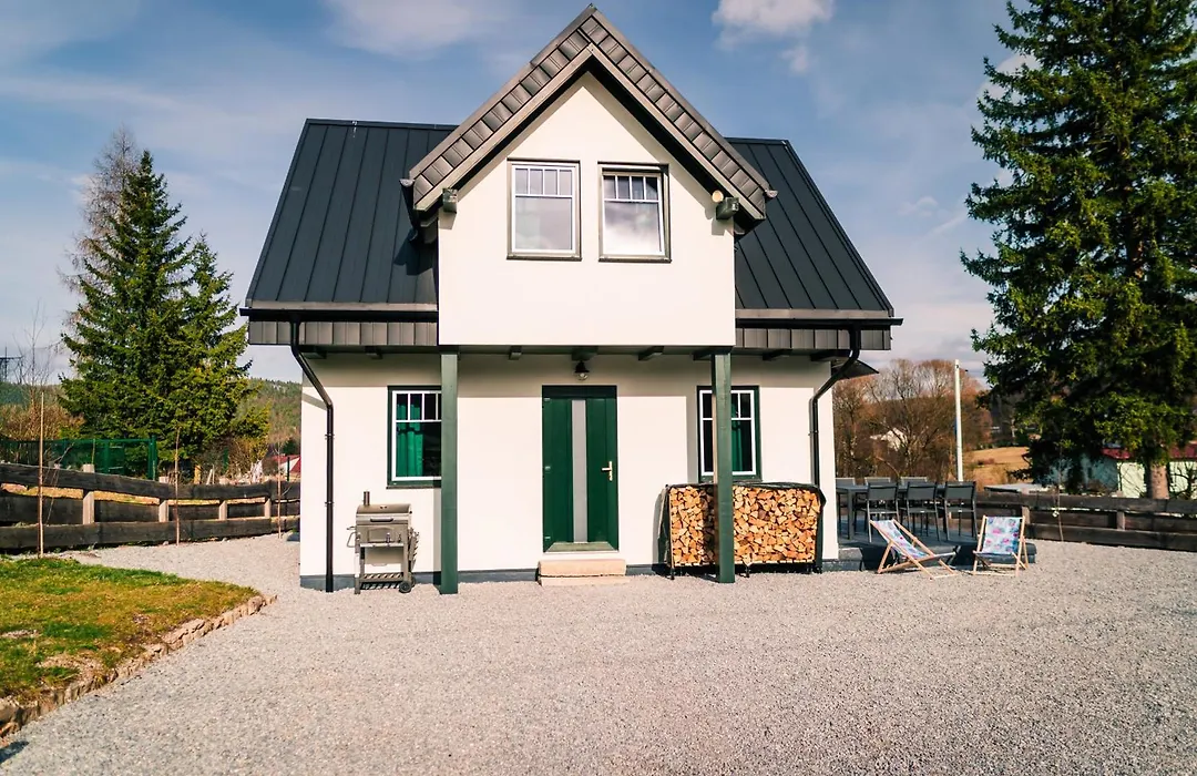 Domek Skowronek-1