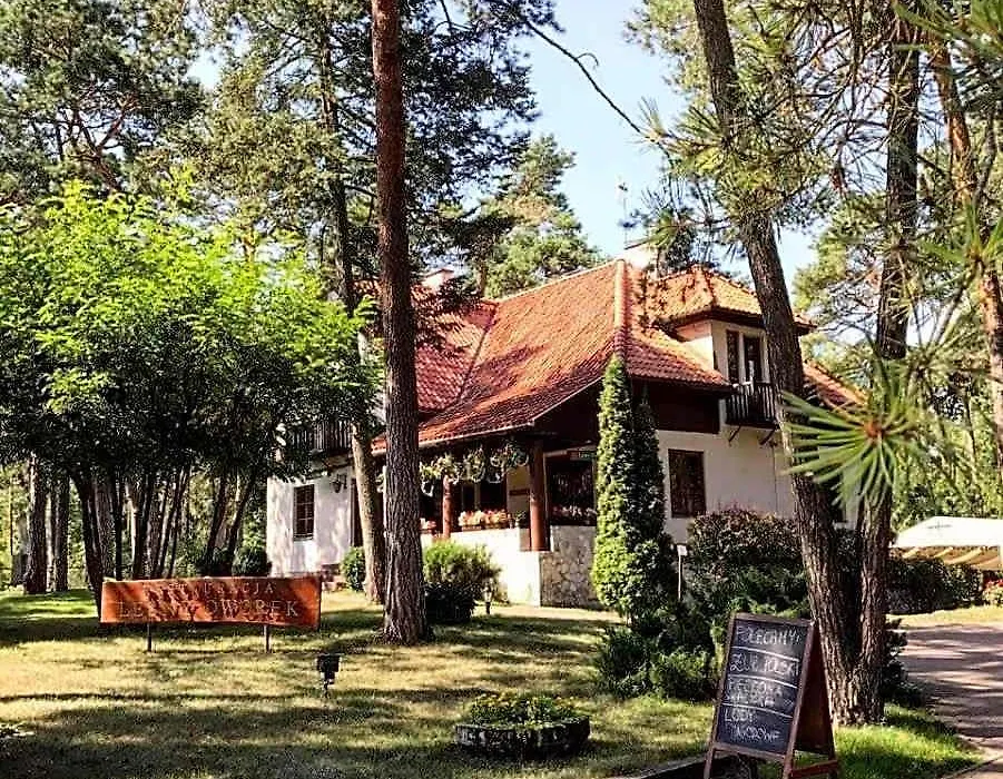 Leśny Dworek-1
