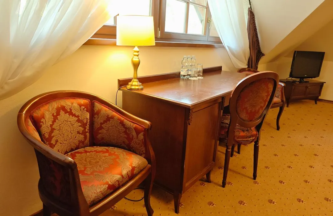 Hotel Kazimierski Zdrój-1