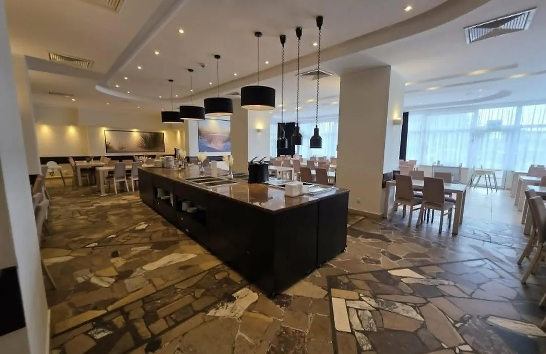 Hotel ***Nat Sarbinowo-1