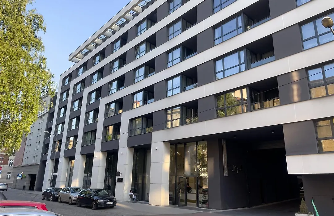 Urban Apartments Opolska 10 No 69 - Balcony - Air Condition - Rooftop Garden -Free Garage-1