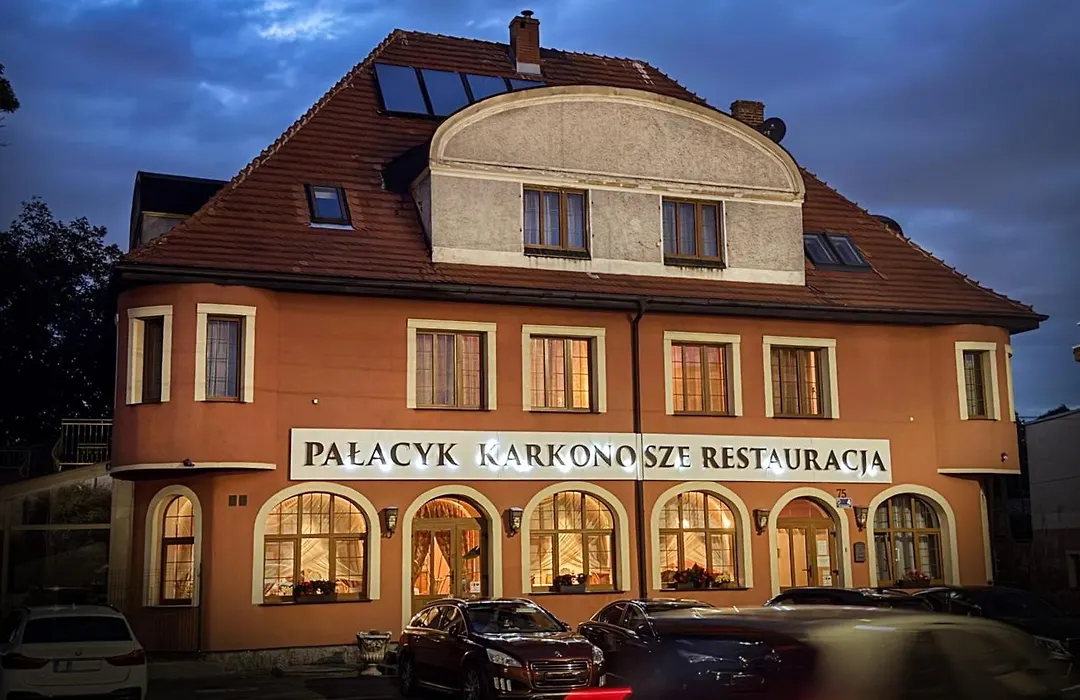 Pałacyk Karkonosze-1