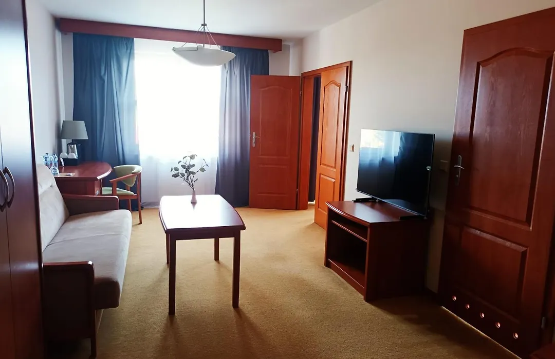 Hotel Piast-1
