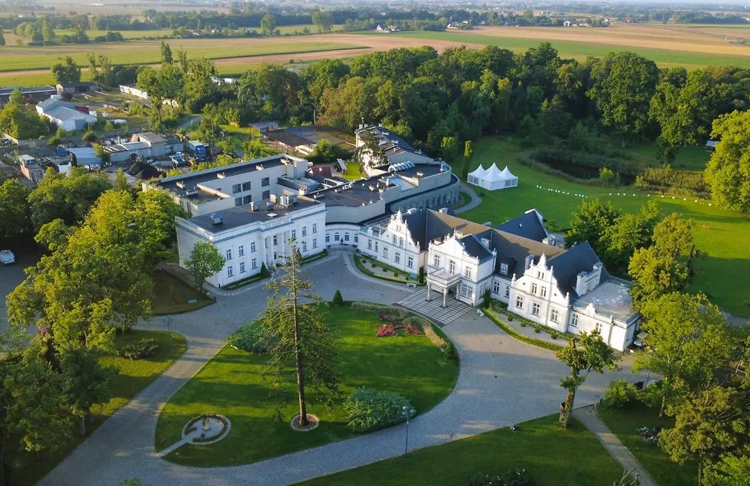Hotel Pałac Romantyczny-1
