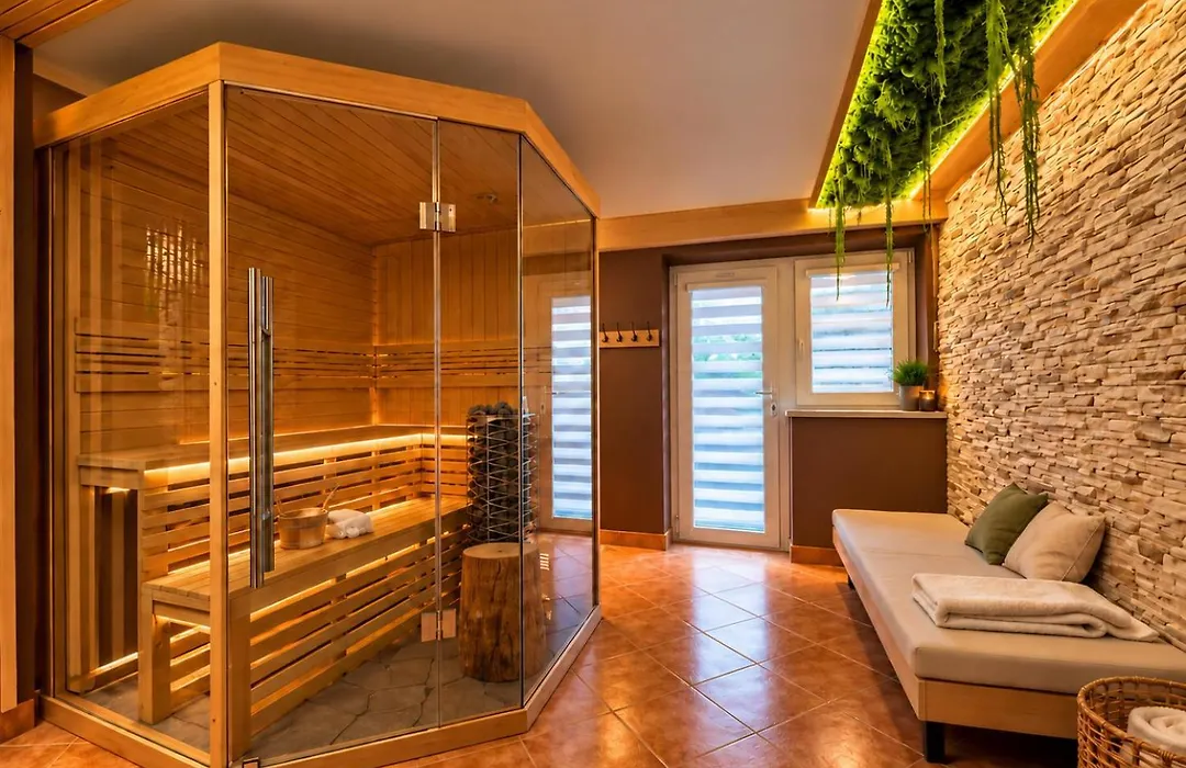 Willa Jodla Jacuzzi&Sauna-1