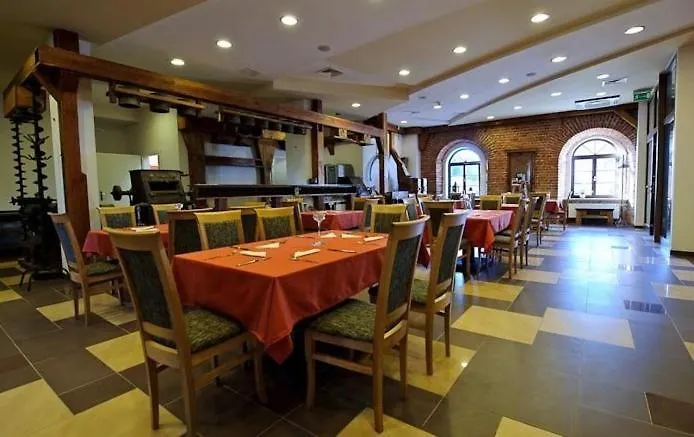 Hotel Niezly Mlyn-1