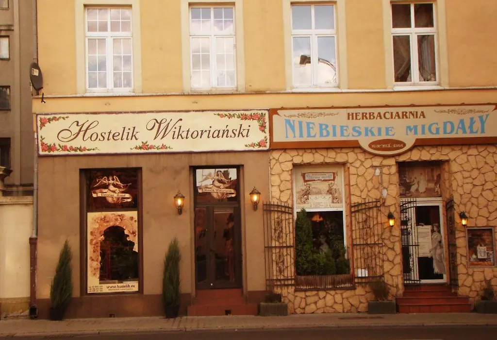 Hostelik Wiktoriański-1