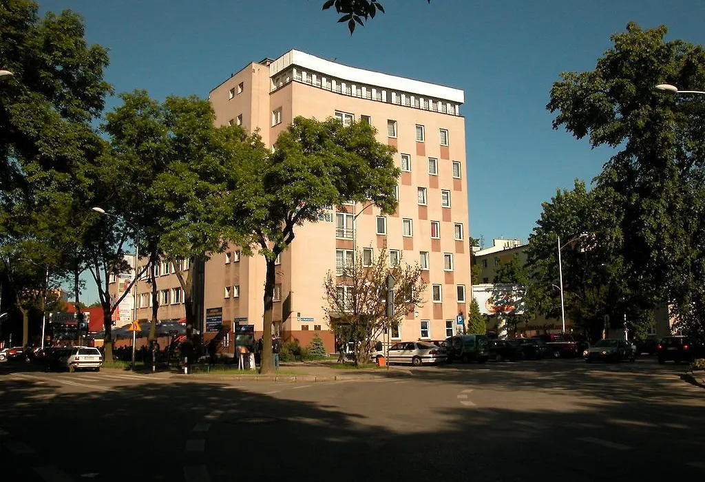 Hotel Logos-1