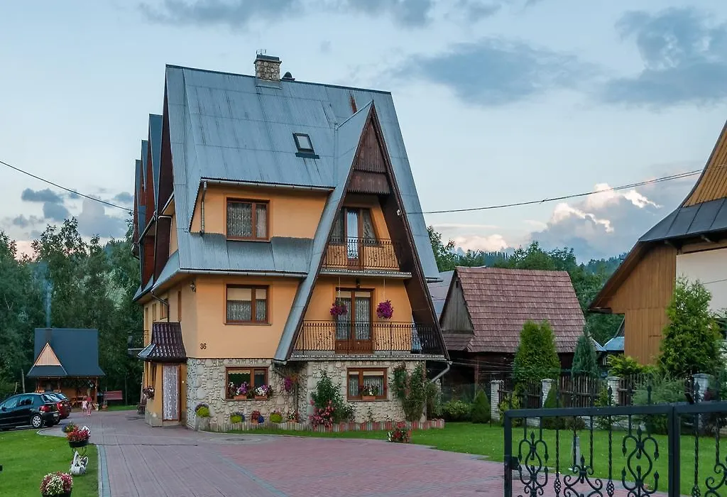Sloneczny Dworek-1