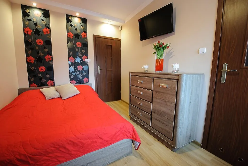 Pokoje I Apartamenty Iwona-1