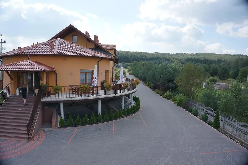 Hotel&Restauracja Okrąglak-1