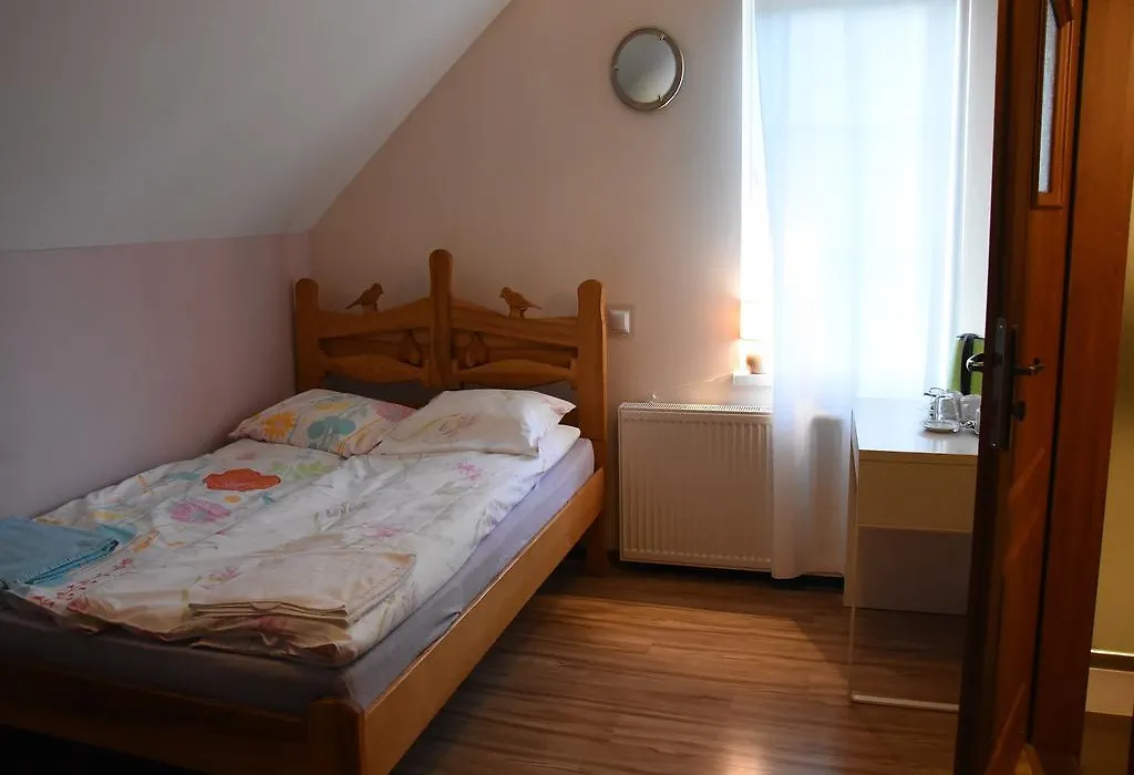 Huculska Restauracja I Noclegi-1