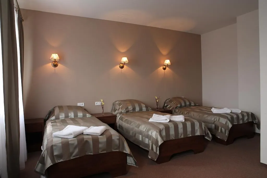 Hotel Stara Fabryka-1