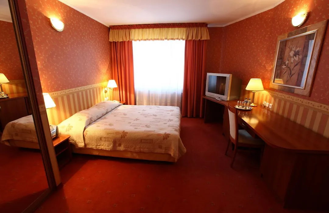 Hotel Janusz-1