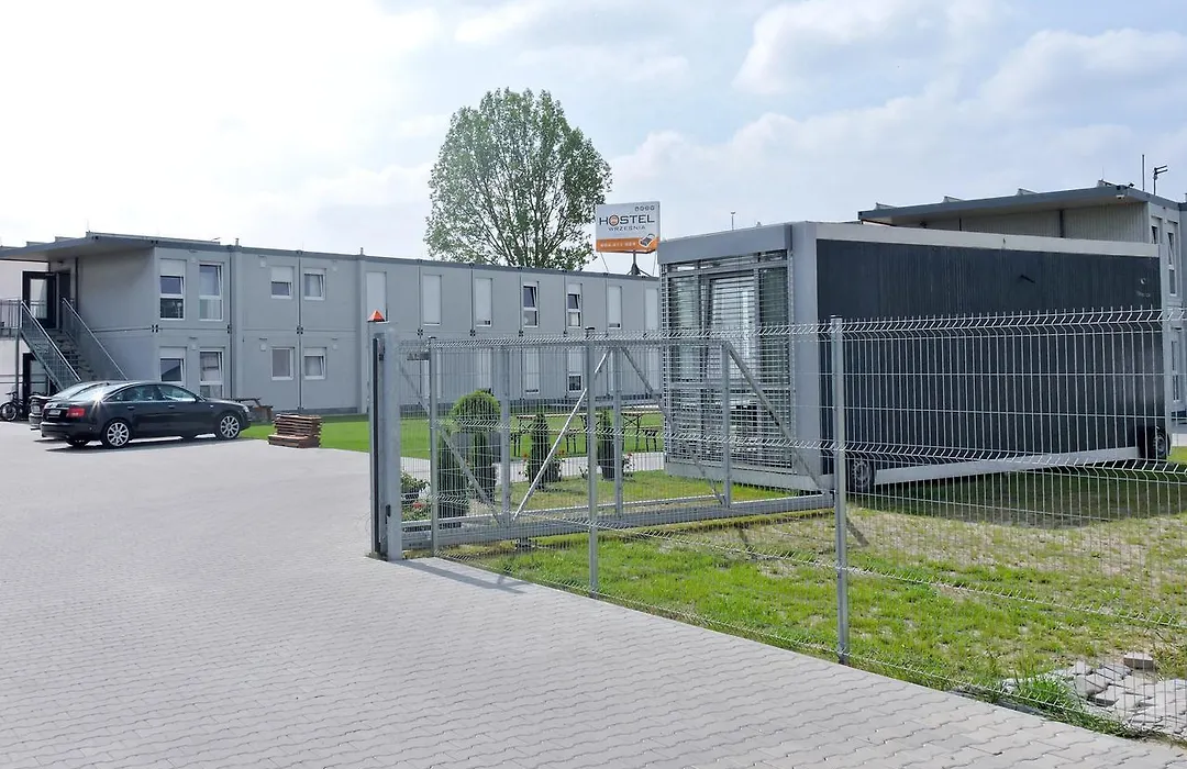 Hostel Wrzesnia-1