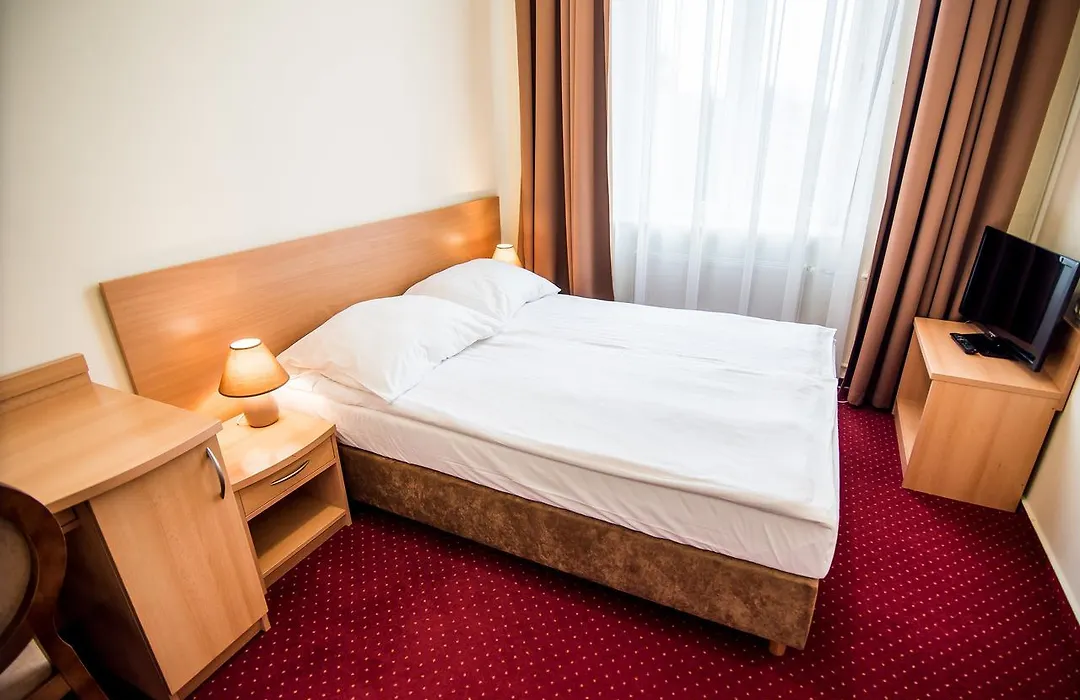 Hotel Piast-1