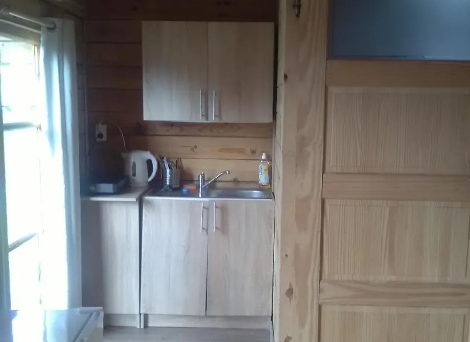 Domek drewniany na skraju Mikołajek-1