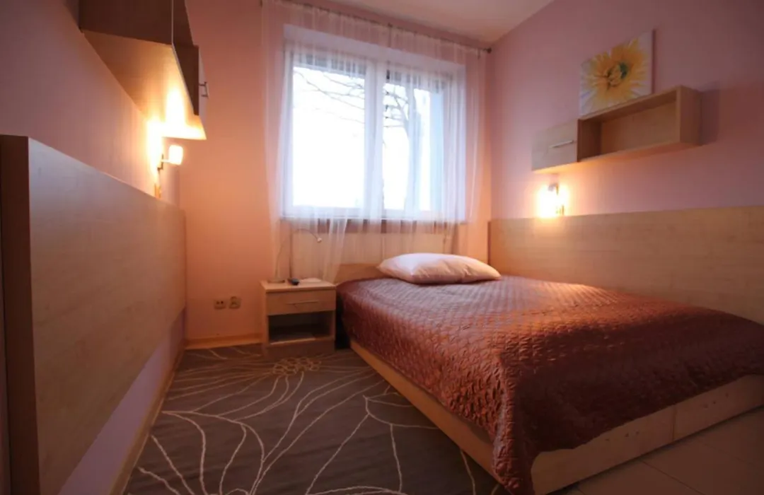 Standard Delegacyjny Bed&Breakfast-1
