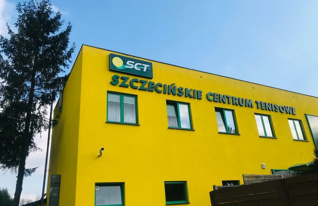 Szczecińskie Centrum Tenisowe-1