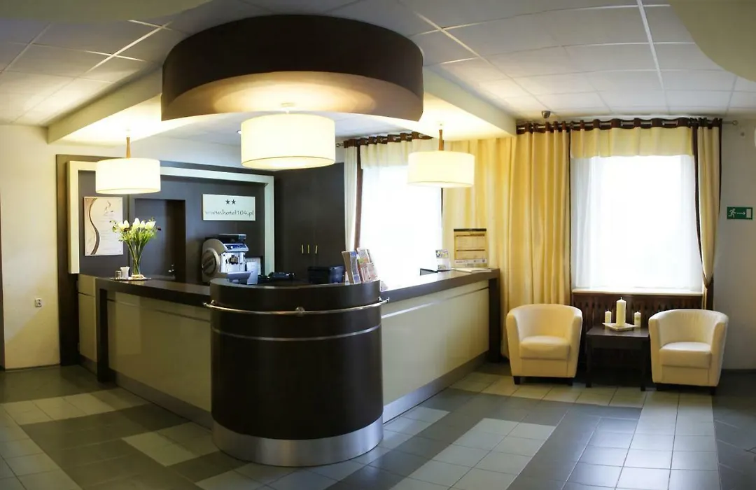 Hotel 104-1