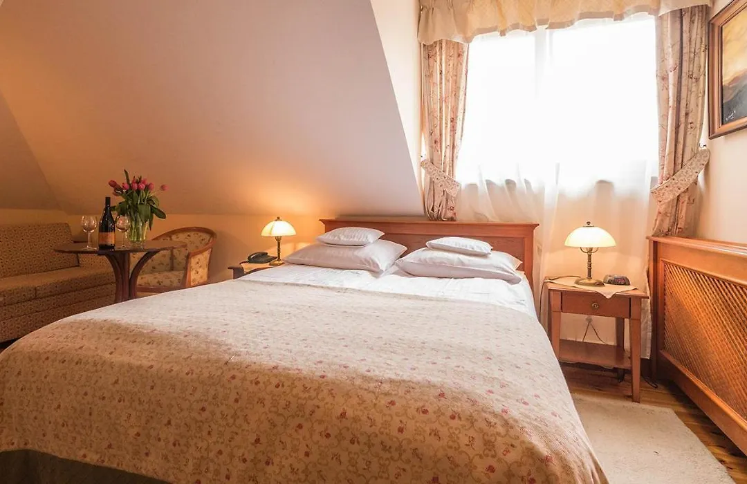 Hotel Villa Romantica-1
