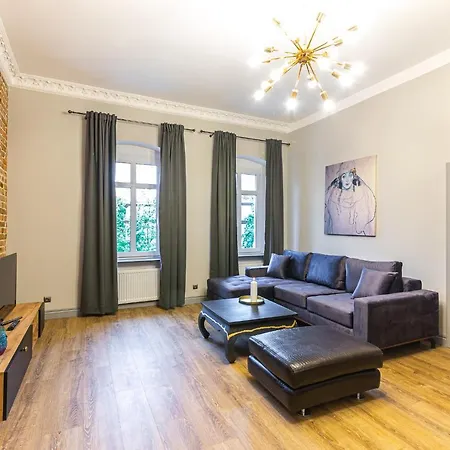 Art Premium Apart-3