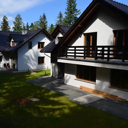 Aston -domek przy lesie, przestronny, apartamenty-2