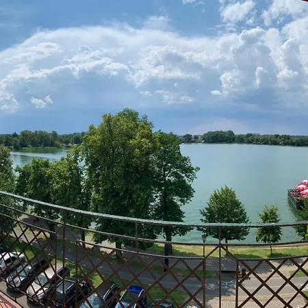 Apartamenty nad jeziorem-3