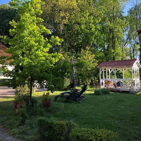 Dworek w Skibnie-2
