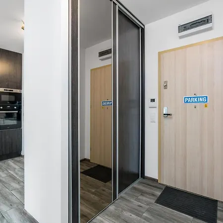 Sleepway Apartments- Garbary 100-46-3