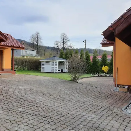 Dom u podnóża Biskupiej Kopy-2