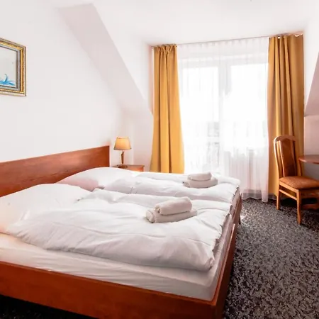 Ośrodek Wczasowy Lazur Sianożęty-3