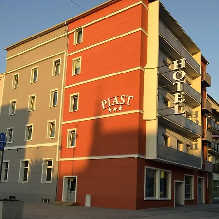Hotel Piast-2