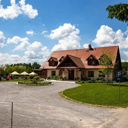 Dworek Dąbrowa-2