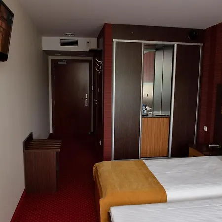QUEST HOTEL - dawniej Hotel Planeta-2