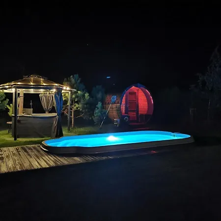 Dom na Mazurach z jacuzzi, balią i sauną-2