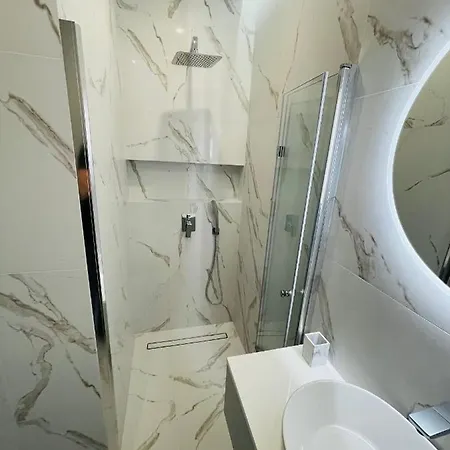Apartamenty Plaza Tower-2
