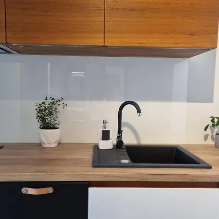 Apple Apartments - Gdańska PRYWATNE MIEJSCE PARKINGOWE-2