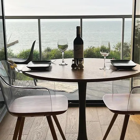 Tuż przy plaży - nowoczesny apartament z tarasem i pięknym widokiem na Bałtyk-3