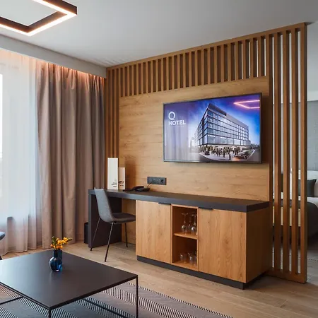 Q Hotel Plus Wroclaw Bielany-2