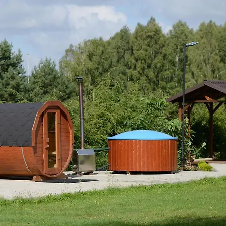 Całoroczny Domek Sosenka 1-5 z 2 sypialniami, aneksem, łazienka i salon-3