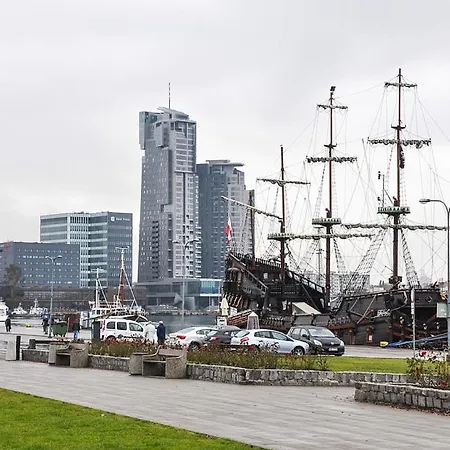 Apartament Faltom 20 Yacht Park Premium Parking-3
