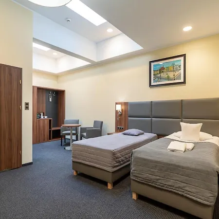 Hotel Wodnik-2