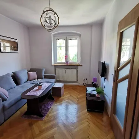Apartamenty Copernicus - zameldowanie 24 h-3