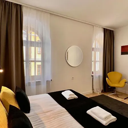 Hotel77-2
