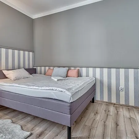 Apartament La Gondola By Royal Aparts-2