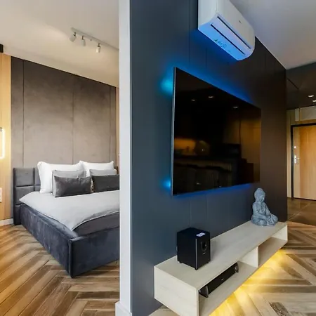 LupoApartments Premium z Klimatyzacją, Wanną w Sypialni Manufaktura Parking Dostęp na Kod-3