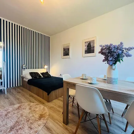 Dom Rodzinny "U Krysi"- Pokoje I Apartmanenty Z Lazienkami-3