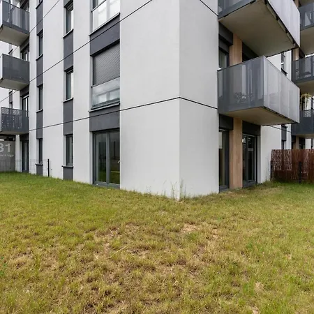 Apartments with Garden Dmowskiego 81 by Noclegi Renters-2