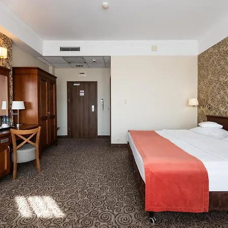 Hotel Esperanto-2
